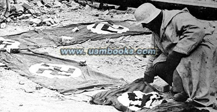 swastika aerial marker flags, Hakenkreuz Fahne